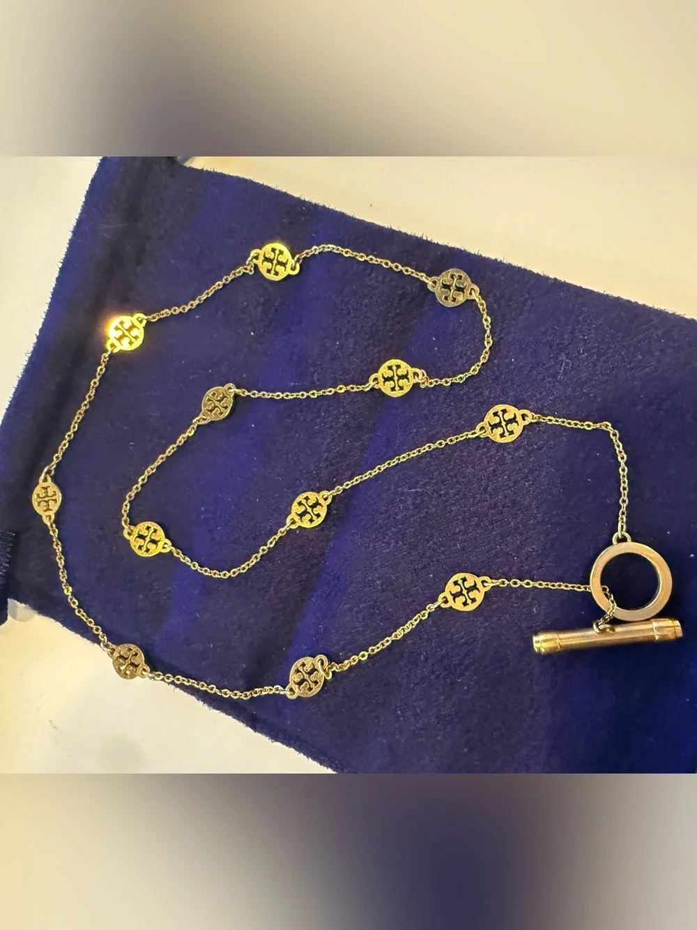 TORY BURCH Logo Toggle Short Necklace in 18k Gold Plate